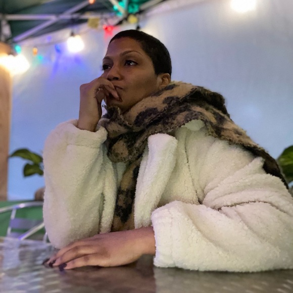 Meet your Posher, Rukiya - Picture 8 of 8